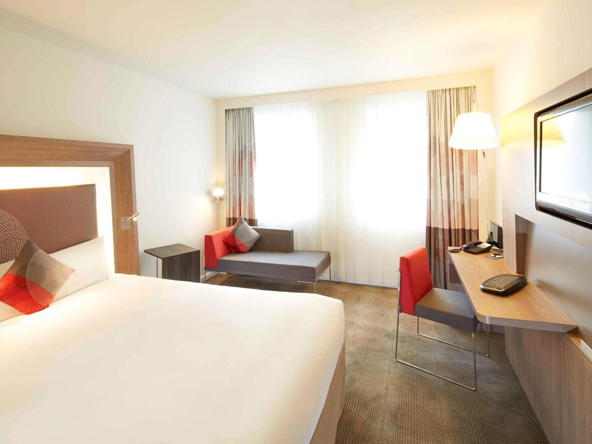 Novotel Paris Pont De Sevres Exterior photo